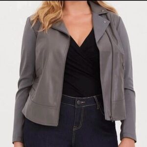 TORRID Moto Biker Jacket Women’s 3 Grey Mixed Media Faux Leather, Knit